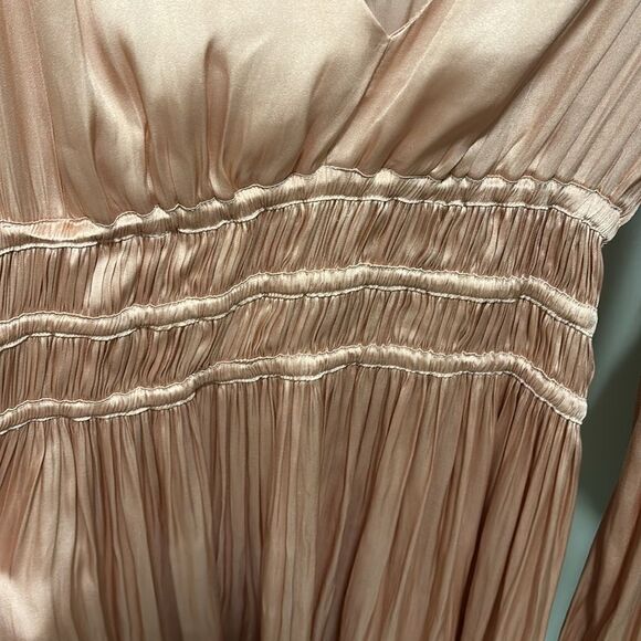 Reset by Jane light pink silky mini dress size Small NWT - Picture 3 of 4